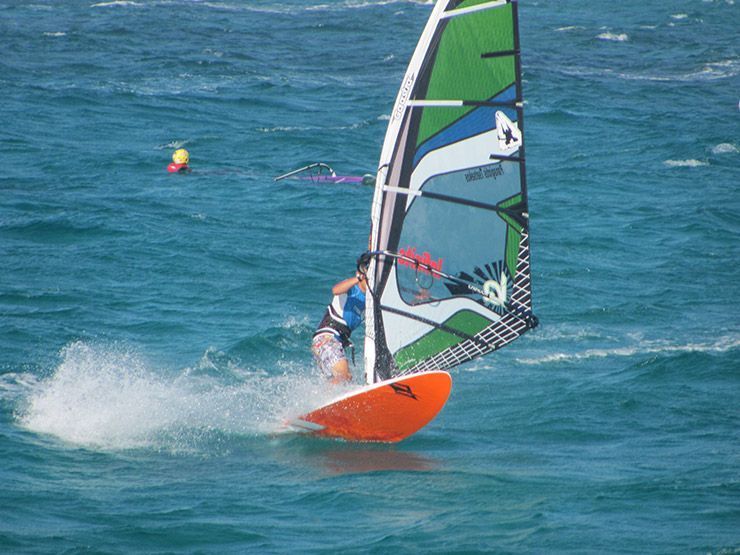 Windsurf deportes en Gandía